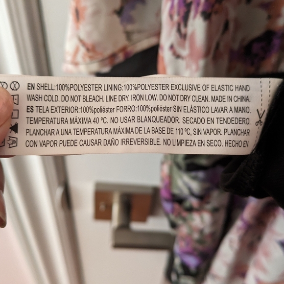 Forever 21+ (Size 3x) Romper/Bathing Suit Cover Floral - Picture 5 of 7